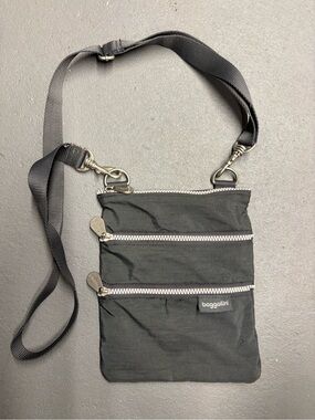 Baggallini Black Nylon Triple-Zip Crossbody Organizer